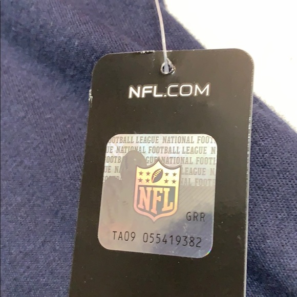 SALE!! Seattle seahawks tshirt NWT. 3 - Picture 7 of 7